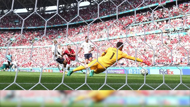 Евро-2020: ничья и поражение чемпионов