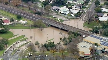 Victoria's farming community hit by floods and drought