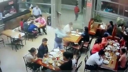 Restoranda dehşet: Kurşun yağdırdı!