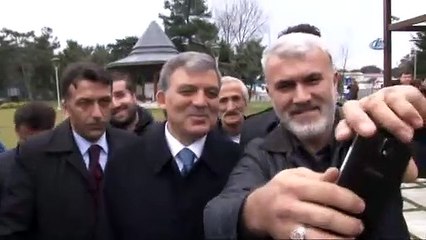 Abdullah Gül’den selfie dersi