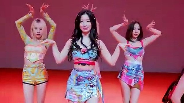 TWICE (트와이스) - 'ALCOHOL-FREE'