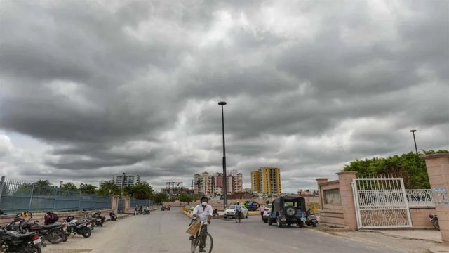 IMD issues alert for rain in Delhi-NCR, Western UP