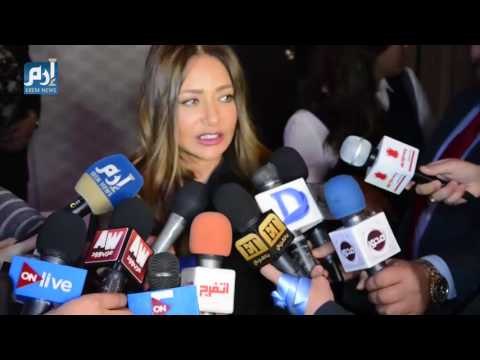 ليلى علوي سفيرة للقضاء على مرض سرطان الثدي بمصر