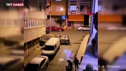 Buzdolabını elektrikli scooterla taşıdılar