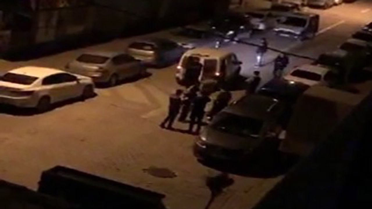 Avcılar’da sokak ortasında adama kurşun yağdırdılar
