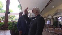 Çavuşoğlu, İran Dışişleri Bakanı Zarif ve Afganistan Dışişleri Bakanı Atmar ile bir araya geldi