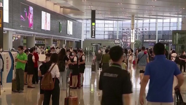 중국, 전파력 빠른 '델타 변이' 1명에 항공기 700편 취소 / YTN