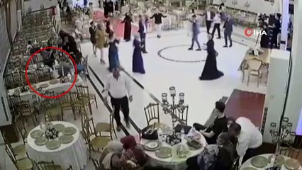 Düğün salonundaki küçük hırsız kameralara yakalandı