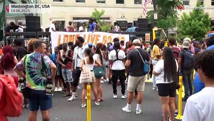 Statue of George Floyd unveiled in New York for Juneteenth