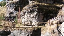 Perù: restaurato l'antico ponte Inca sospeso sul fiume
