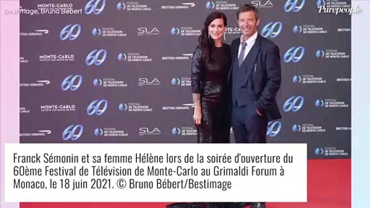 Franck Sémonin élégant au bras de sa femme Hélène, étincellelante en paillettes