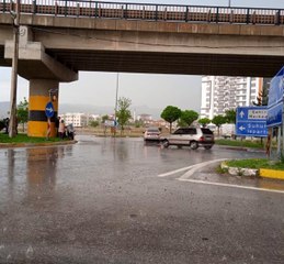 Afyonkarahisar'da dolu ve sağanak yağış etkili oldu