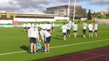 La selección ya entrena con la mente en el decisivo partido contra Esolovaquia