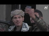 مقاتلون من قوات سوريا الديمقراطية يحتفلون بالسقوط الوشيك للباغوز