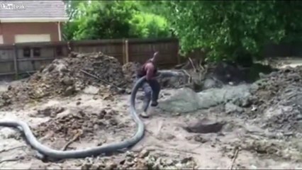 Hortumun gazabına uğradı