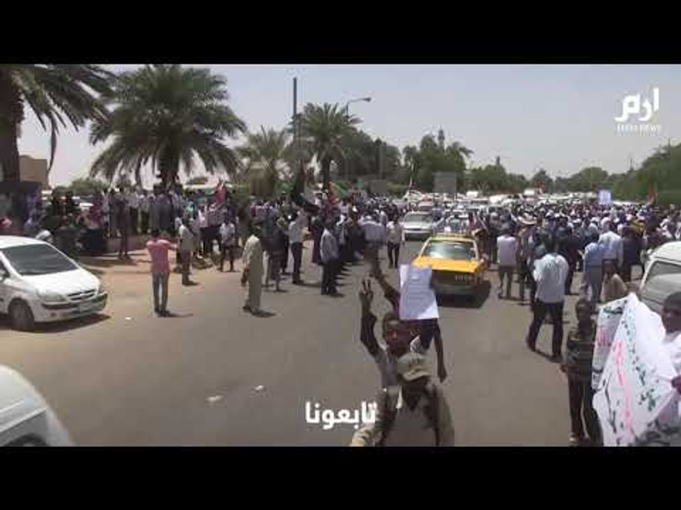 السودان.. إضراب المعارضة يدخل يومه الثاني وسط حراك شعبي في الولايات