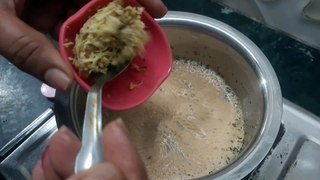 बारिश में बनाए टपरी वाली चाय घर पर | Masala Chai | अदरक इलायची लेमनग्रास वाली चाय | Chai lover
