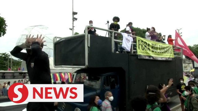 Fresh protests as Brazil passes 500,000 Covid deaths