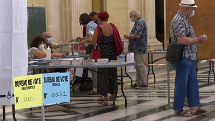 Γαλλία- Περιφερειακές Εκλογές: «Μπλόκο» στην ακροδεξιά - Απώλειες για το κόμμα Μακρόν