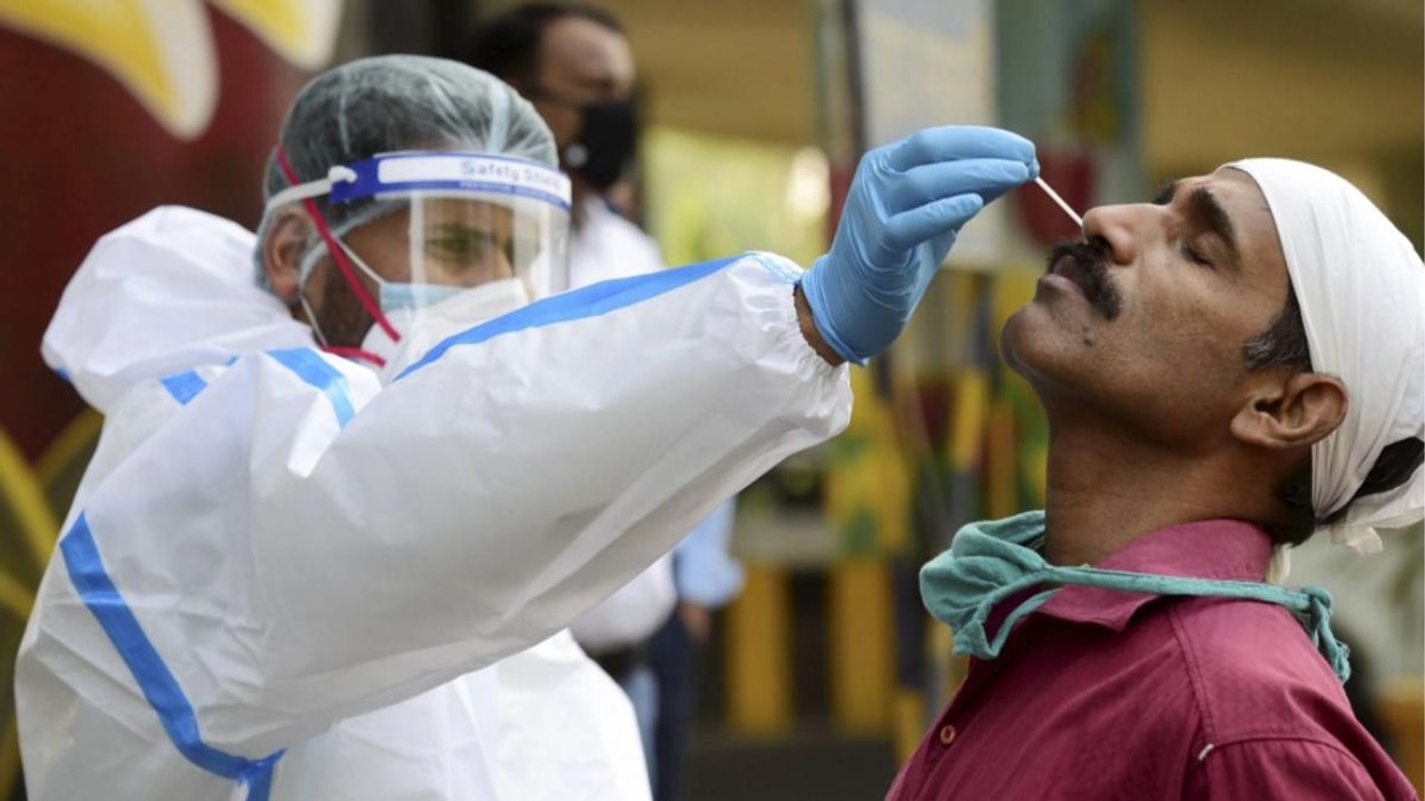 Corona: India logs 53,256 new cases 1,422 deaths in 24 hours