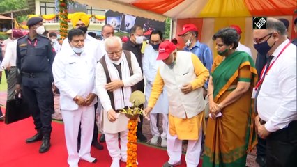 पंचकुला में सीएम खट्टर ने लिए एडवेंचर स्पोर्ट्स के मजे