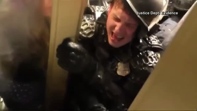 Revelan nuevas imágenes del asalto al Capitolio de EEUU