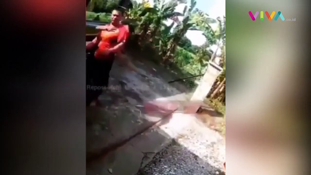 Warga Pukuli Petugas Damkar karena Telat Datang Padamkan Api