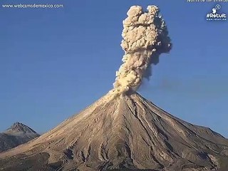 Colima Yanardağı yine faaliyete geçti