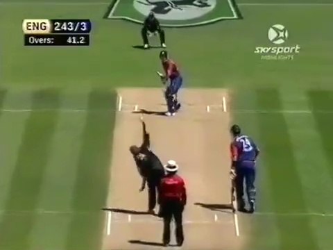 Paul Collingwood massive sixes vs New Zealand 4th ODI at Christchurch 2008