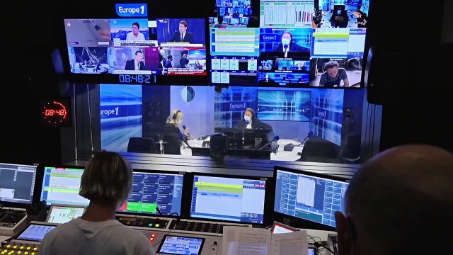 Xavier Bertrand : On peut parler d'une Bertrand fashion ! 2022 s'annonce bien ! (Canteloup)