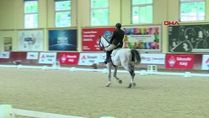 PARA AT TERBİYESİ ÖDÜLÜ GAZİ BİNBAŞI ÖZGÜR BELEN'E