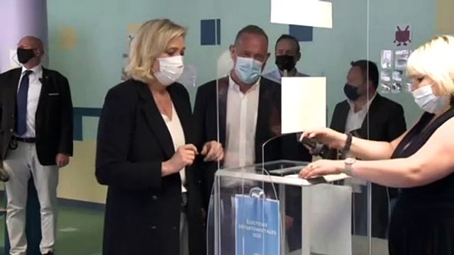 Partido de Macron cilindrado nas eleições regionais
