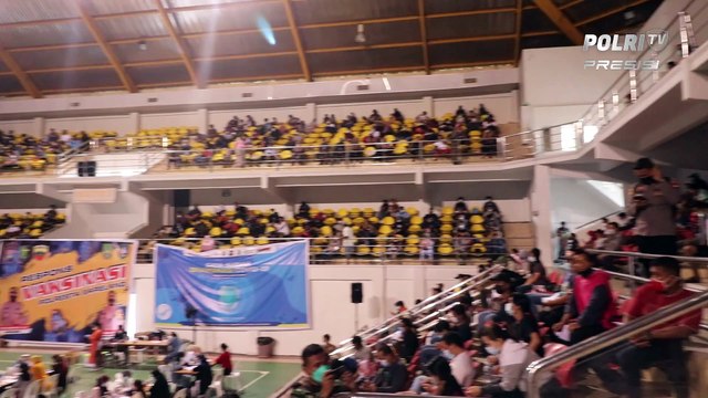 KAPOLDA KEPRI TINJAU PELAKSANAAN VAKSINASI MASSAL