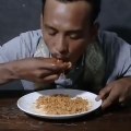 MAKAN MIE TERCEPAT DI DUNIA