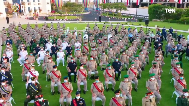 وزير الدفاع يشهد تخريج دورات جديدة من دارسى أكاديمية ناصر العسكرية العليا وكلية القادة والأركان