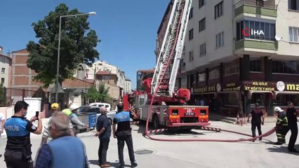 Bacada çıkan yangın korkuttu