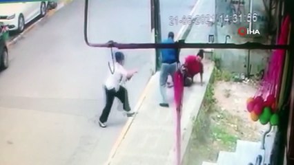 Eski eşine dehşeti yaşattı... O anlar kameraya böyle yansıdı