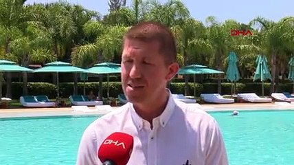 Antalya'ya 44 uçakla 12 bin Rus turist bekleniyor