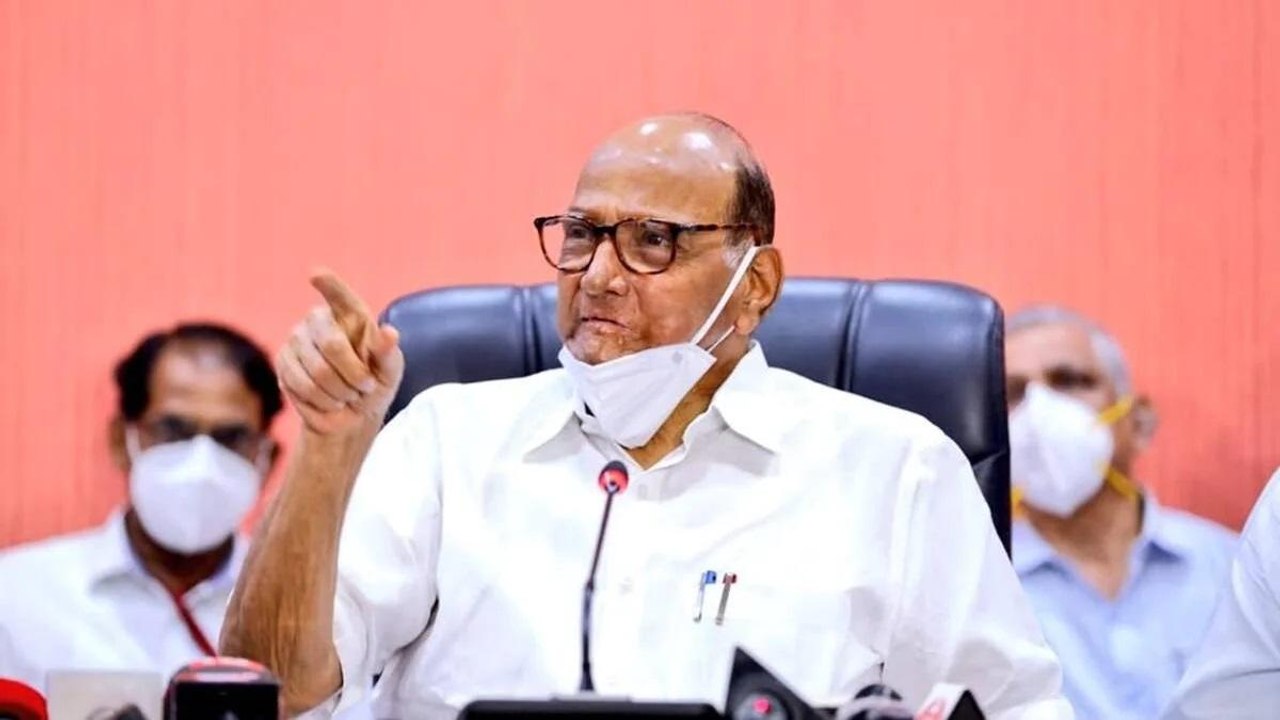 3rd front against BJP, Pawar calls meet of Oppn leaders