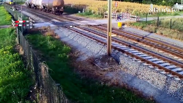 মৃত্যু যখন ছুটিতে থাকে তখন এমনই হয়! মেয়েটির সৌভাগ্য দেখলে হতভম্ব হয়ে যাবেন আপনি