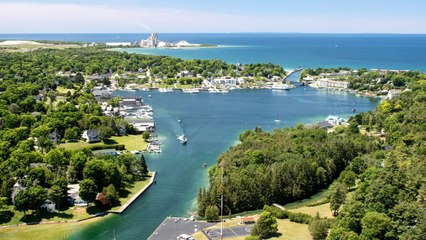 The Best Lake Towns in the U.S., From Maine to California