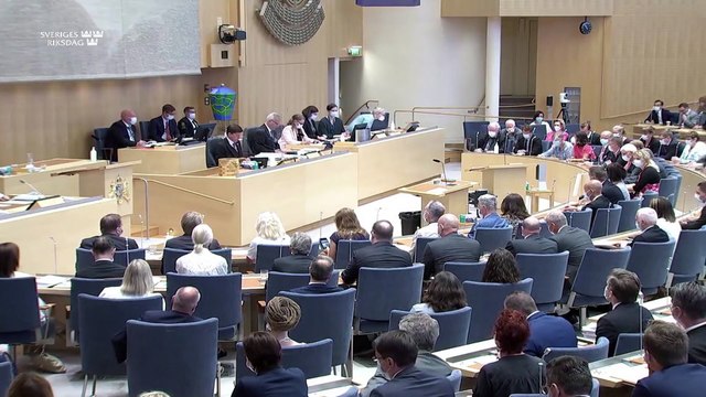 Парламент Швеции впервые вынес вотум недоверия главе правительства