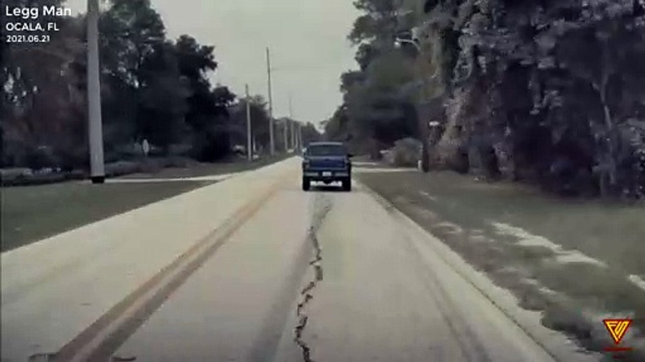 Distracted driver almost has a head on collision with truck. Video from Tesla Model Y. 2021.06.21 — OCALA, FL