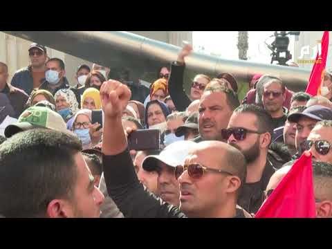 موظفو الخطوط التونسية يحتجون مطالبين برحيل شركة تركية #إرم_نيوز