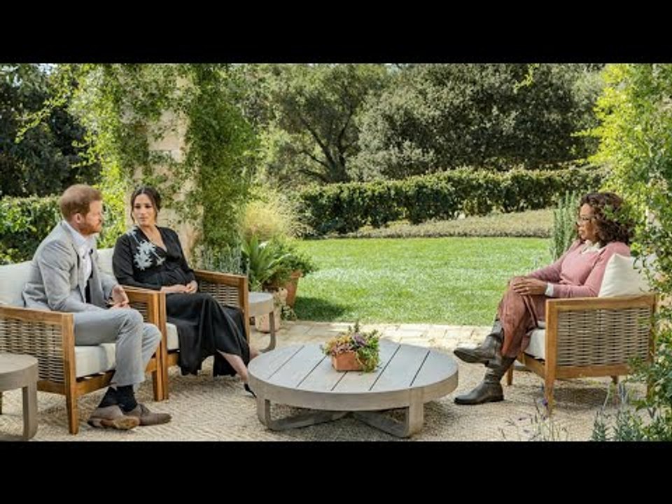 بي بي سي تركز على الأسر الحاكمة في الخليج لكن ماذا عن "عنصرية" العائلة المالكة البريطانية؟ #إرم_نيوز