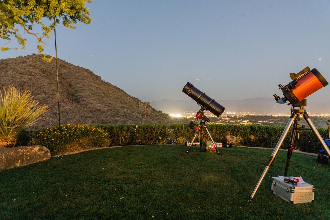 This Dark Sky Resort in Arizona Offers In-room Telescopes and Guided Stargazing