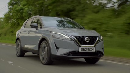 New Nissan Qashqai Tekna in Ceramic Grey Driving Video