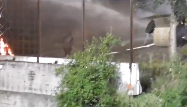 No Tav, tensioni al cantiere di Chiomonte: lancio di petardi e fuochi d'artificio (28.06.21)