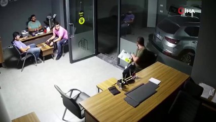 İş yerine kurşun yağmuru! Dehşet anları kamerada