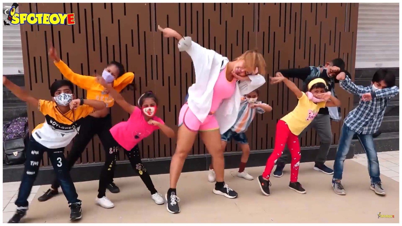 Rakhi Sawant Wins The Internet As She Dances With Kids; Actress Indulges In Some Fun Banter